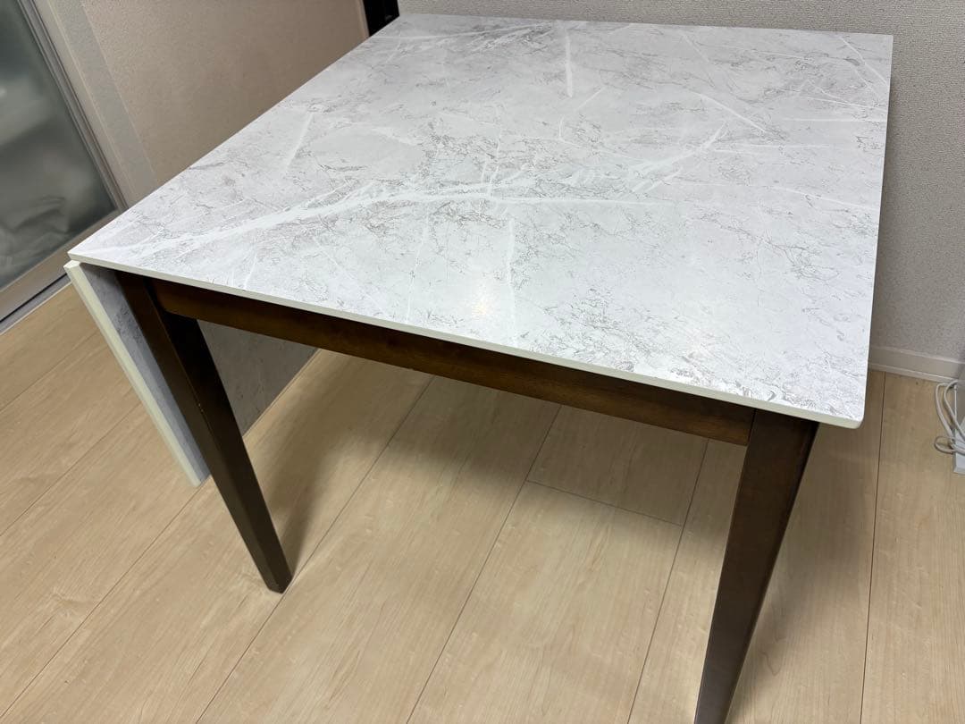 【U】伸長式ダイニングテーブル 80センチ 120センチ 大理石調