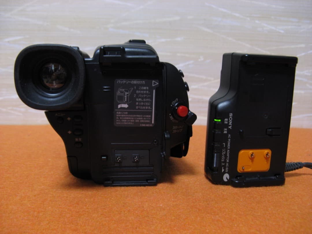 動作OK❗️☆SONYのHi8/8ミリビデオカメラ/CCD-TR650