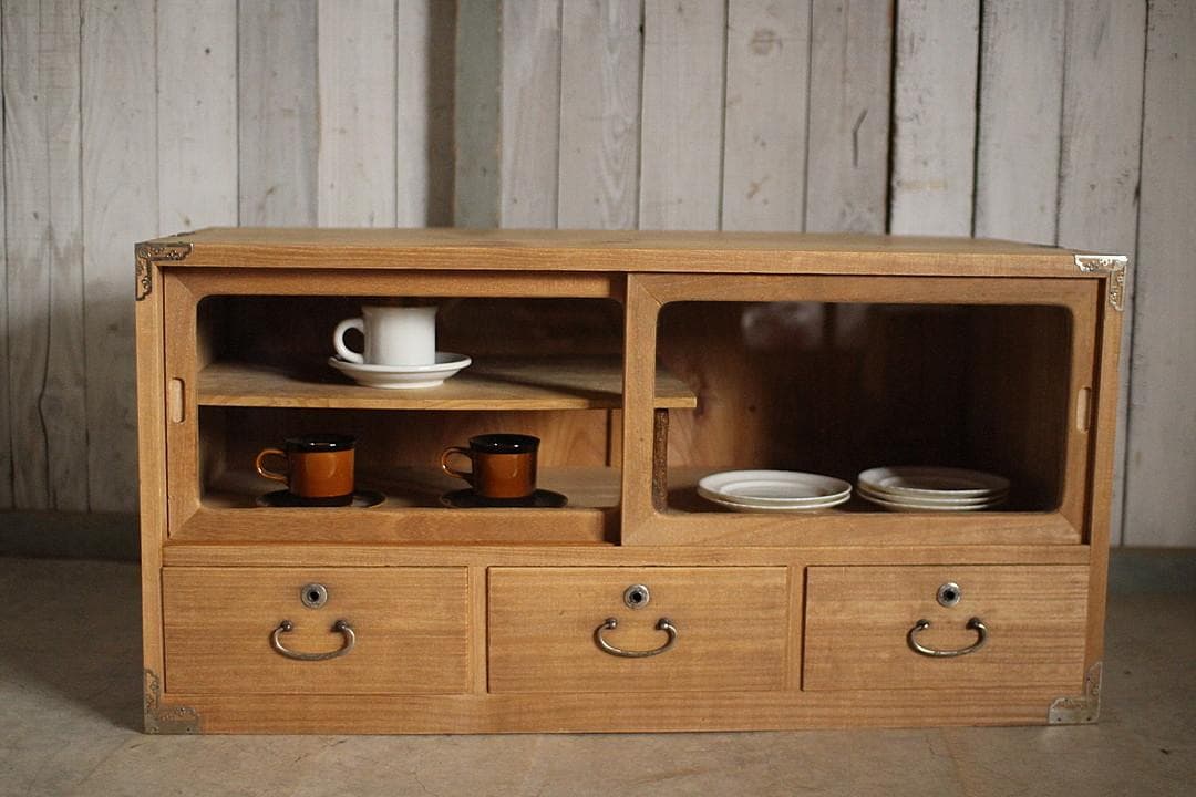 古いガラス戸棚×木製小引き出し3杯　ローチェスト　食器棚　古家具