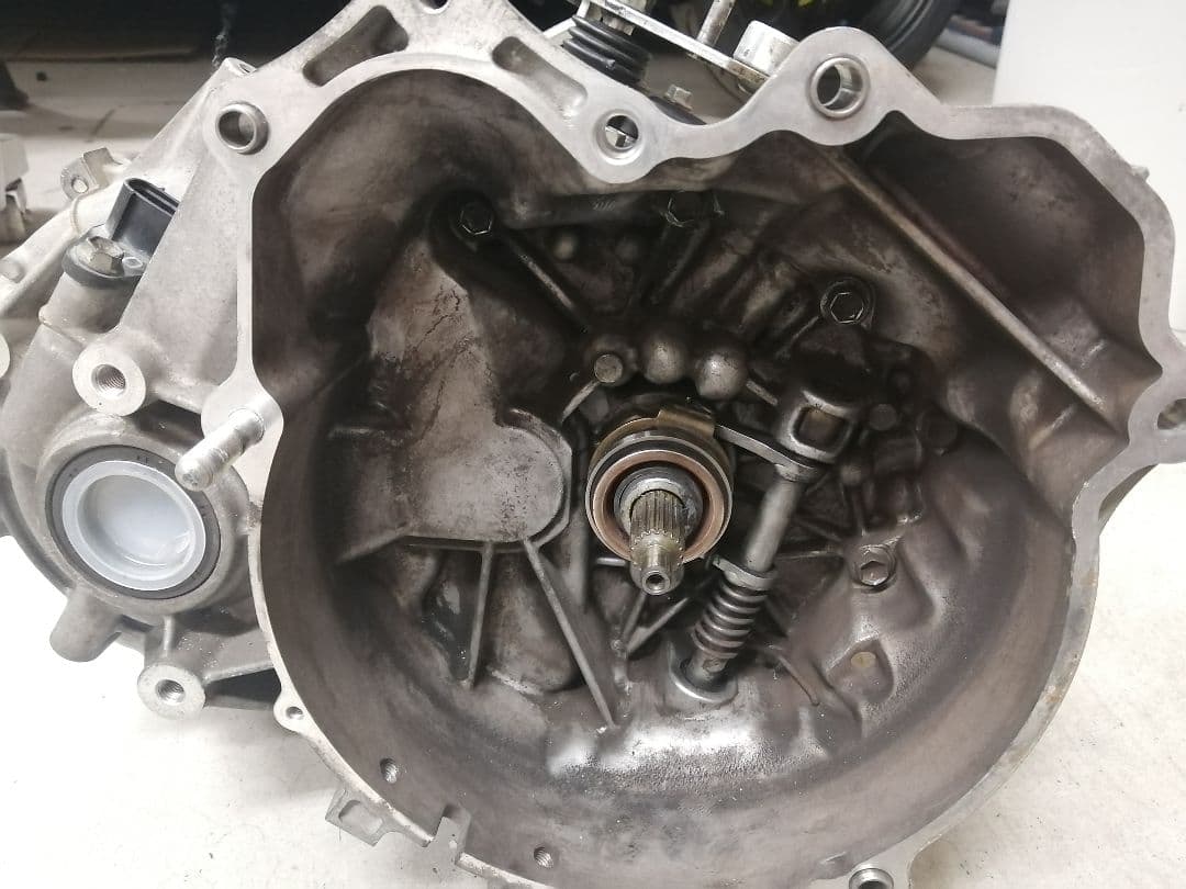 アルトラパンSS　トランスミッション