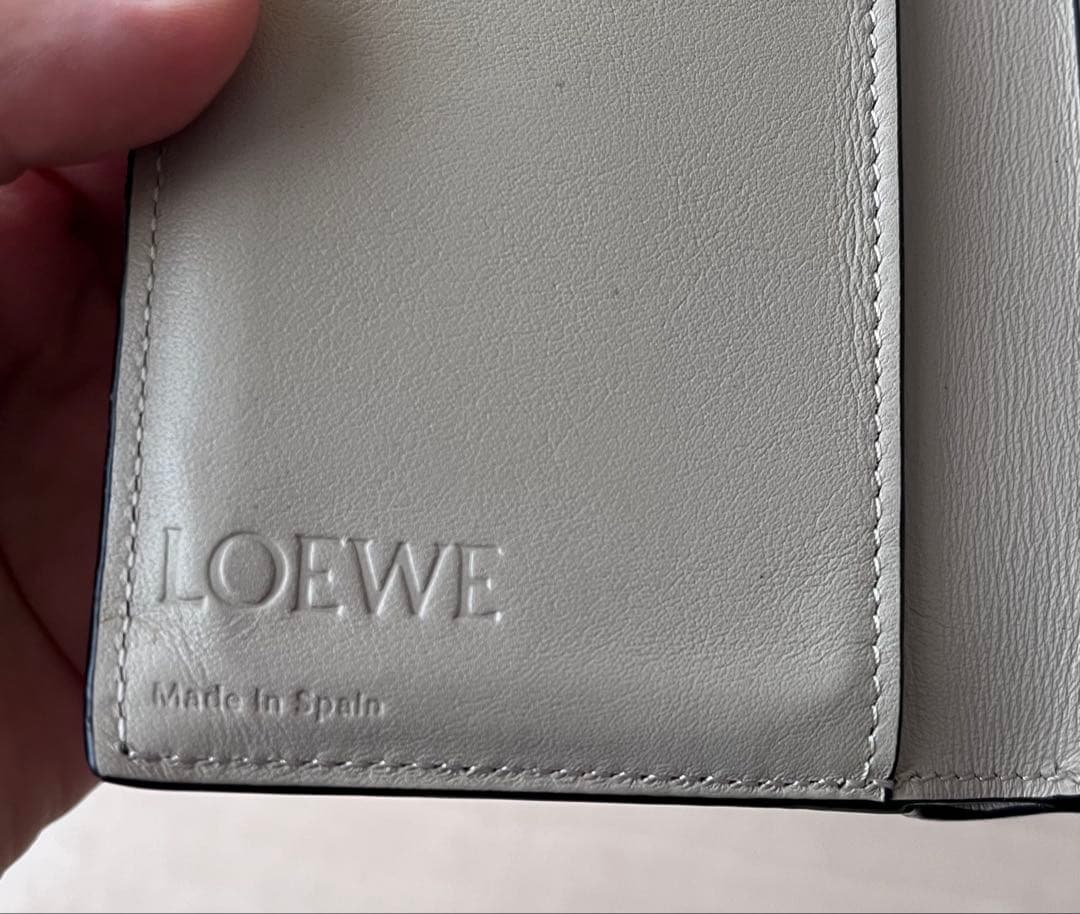 ymy様 LOEWE スリムジップバイフォールドウォレットアナグラム 折り財布
