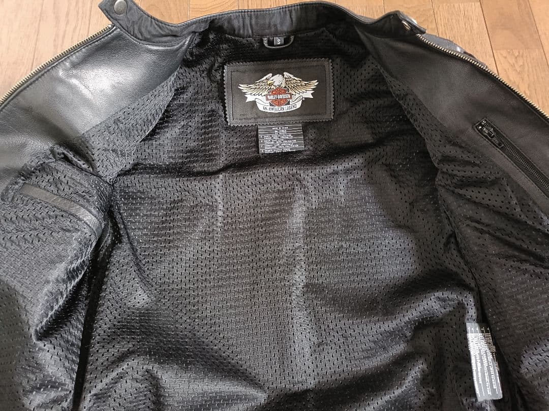 ハーレー本革ブラックレザーシングルライダースジャケットS(日本のM〜Lサイズ程)