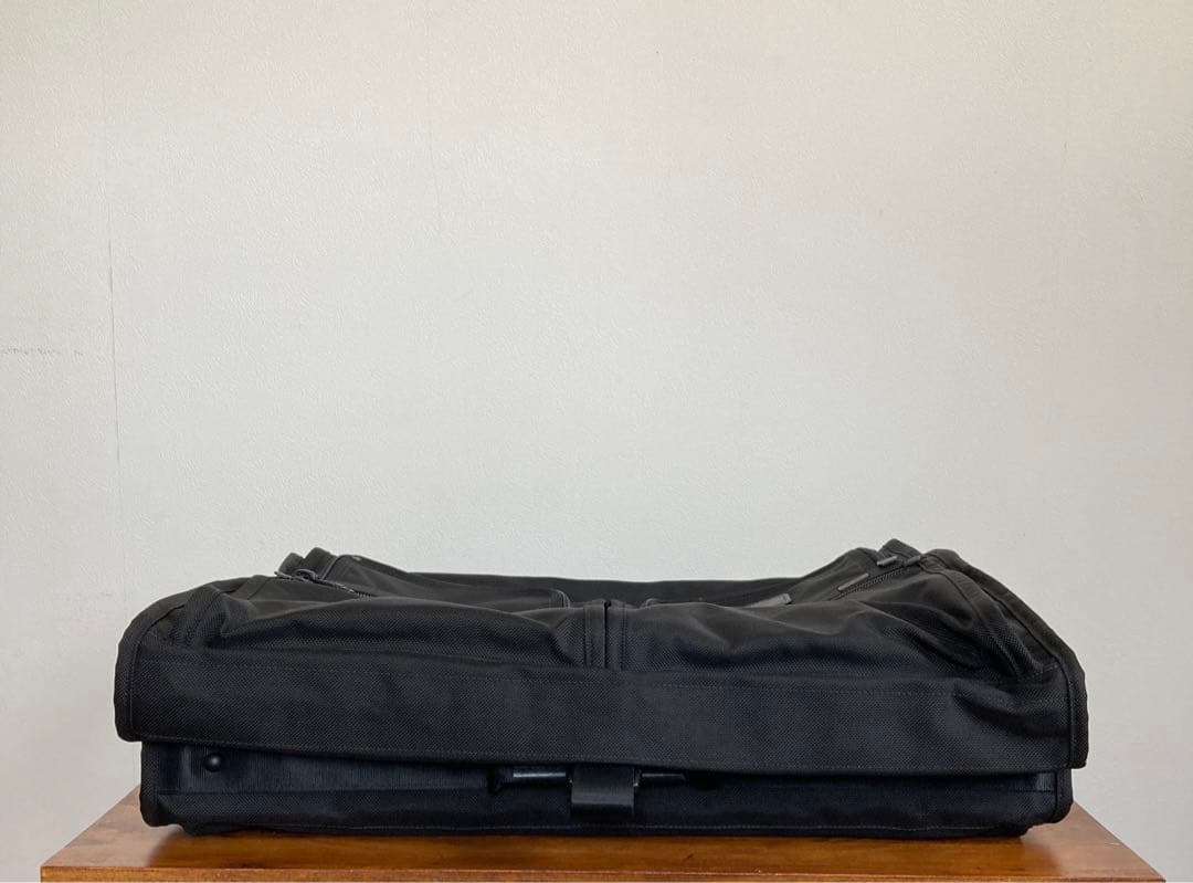 TUMI トゥミ ナイロン ガーメントバッグ ショルダー 22134DH