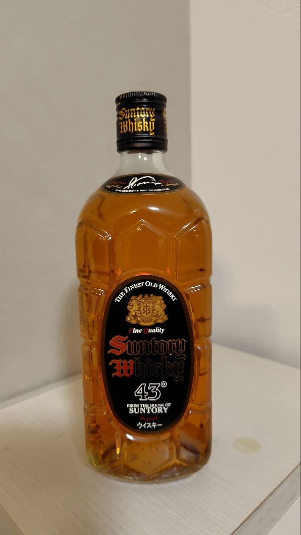 Suntory 黒角 700ml