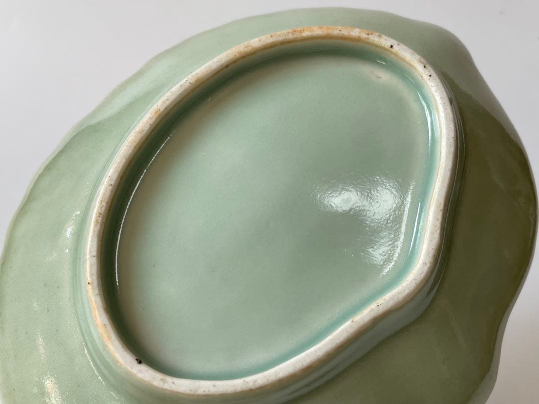 骨董　アンティーク　柿右衛門青磁色絵牡丹文変形皿　向付　皿　柿右衛門