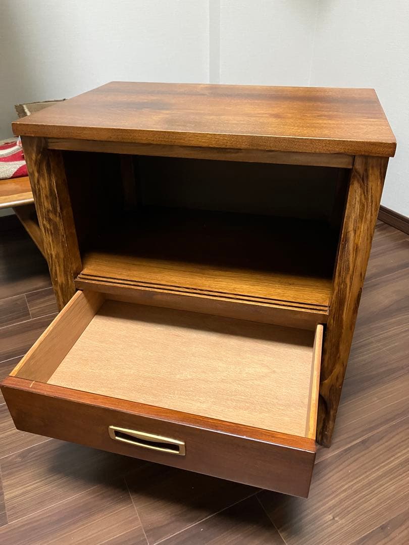 アンティーク木製サイドテーブル