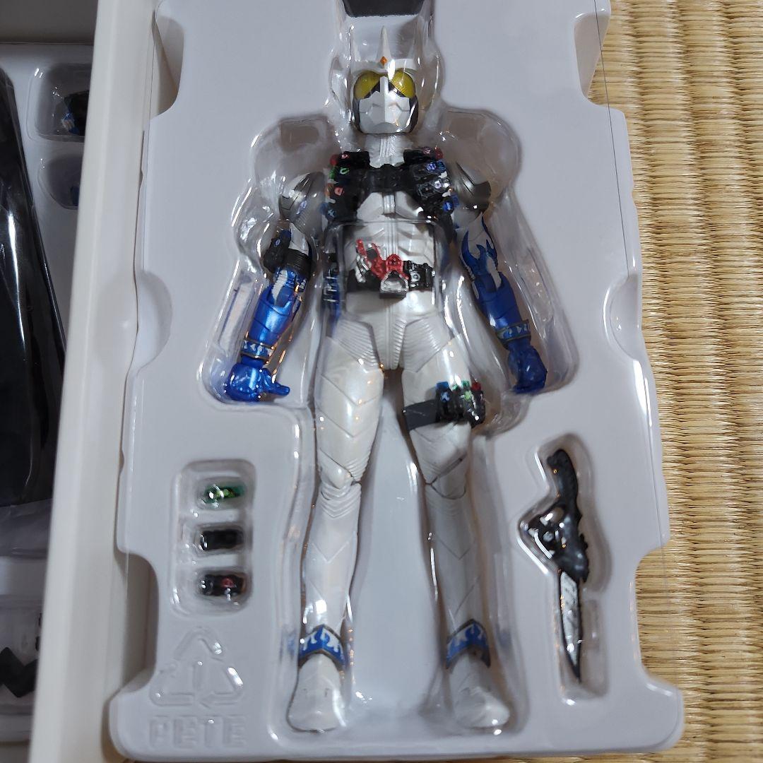 真骨彫　s.h.figuarts　仮面ライダーエターナル　ダブル