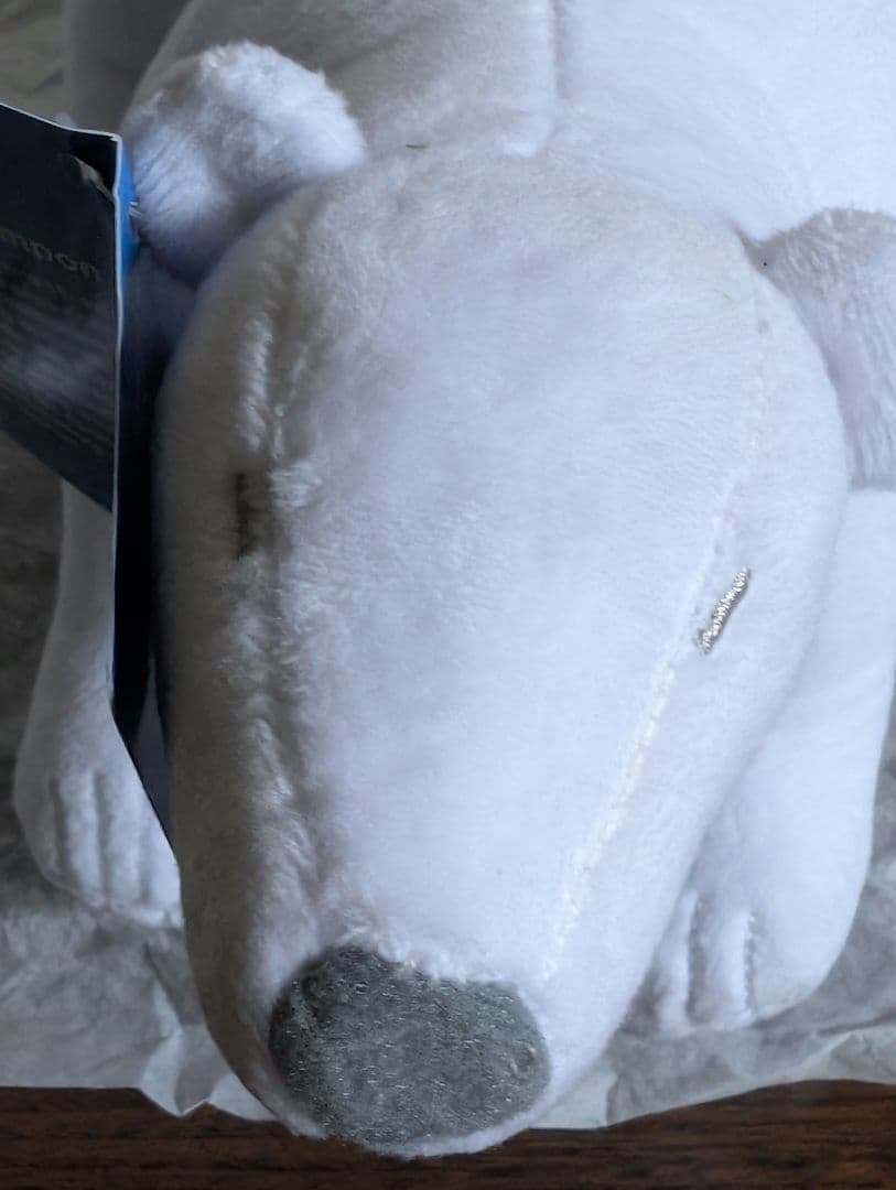 新品オルセー美術館のポンポン　シロクマ　ぬいぐるみ　グッズ　後ろ姿もかわいい