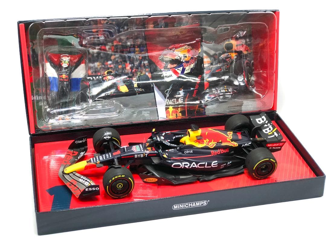 1/18 レッドブルRB18 #1 オランダGP2022優勝 Mフェルスタッペン