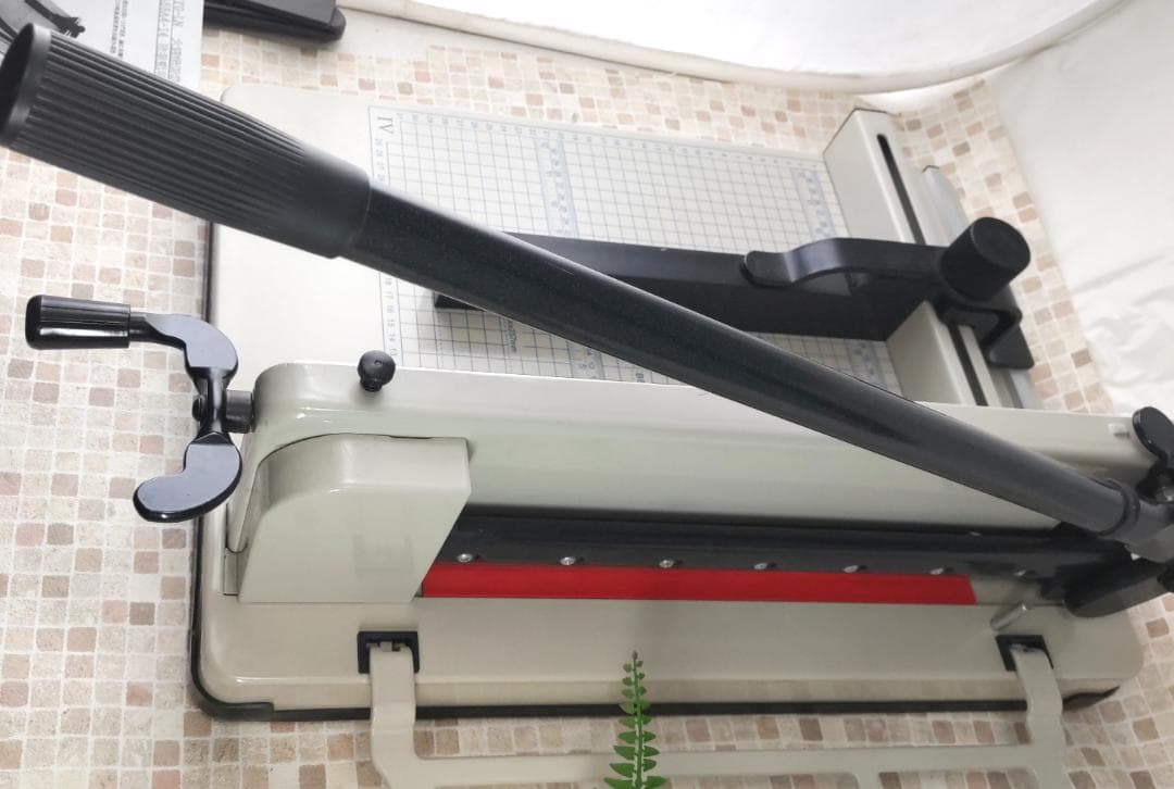 大型裁断機 BA58A4-14 中古品　YG-LN 　説明書付