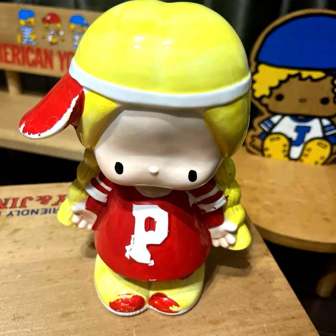 サンリオレトロ パティ&ジミー 木製 チェアー テーブル 貯金箱