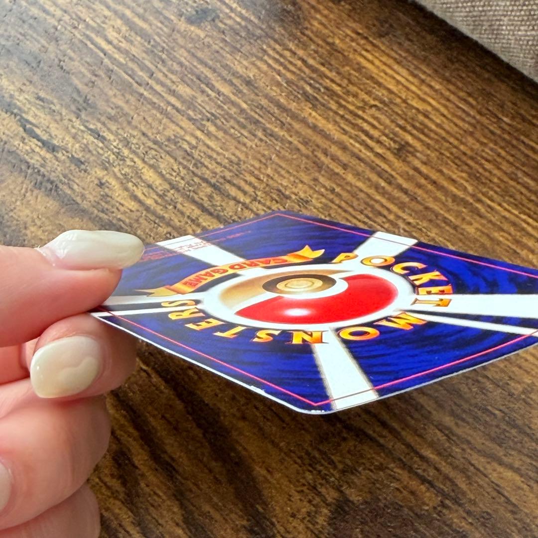 最終セールひかるミュウ　【美品】　旧裏　ポケモンカード