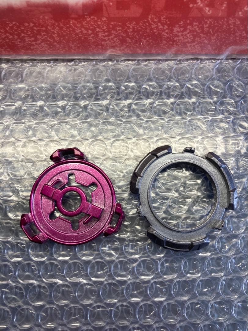 【希少 未使用】 メタルファイトベイブレードファングレオーネ ガンメタ レッド