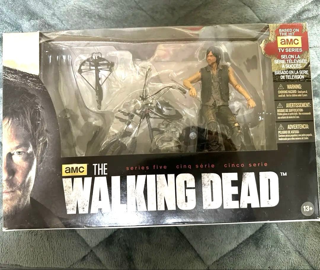 ザ・ウォーキング・デッド ダリル・ディクソン with チョッパー バイク