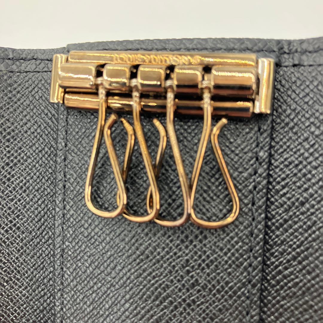 【美品】ルイヴィトン 4連キーケース タイガ ミュルティクレ4 ブラック