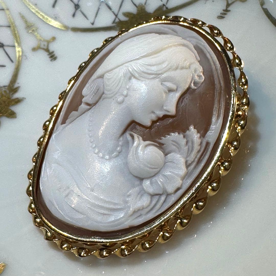 K18 ￼シェルカメオ ブローチ、ペンダントトップ兼用