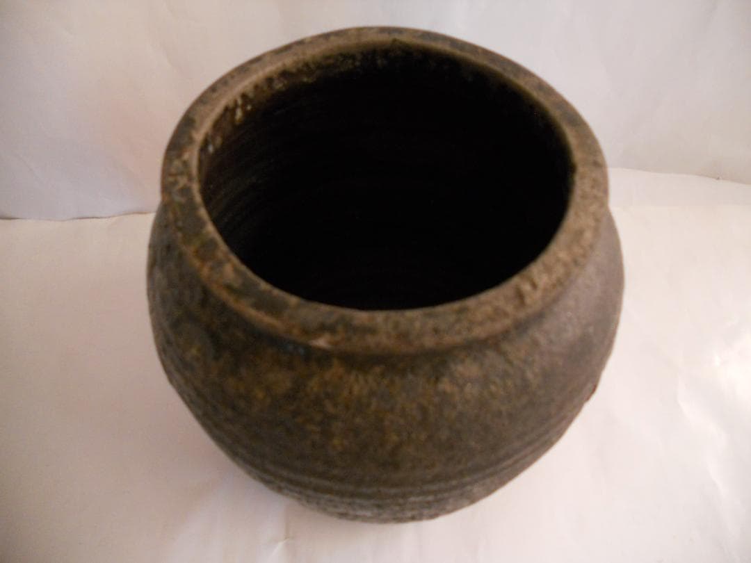 古備前 壺 希少 貴重 お歯黒壷 鉄漿壷 備前焼 壺 です。