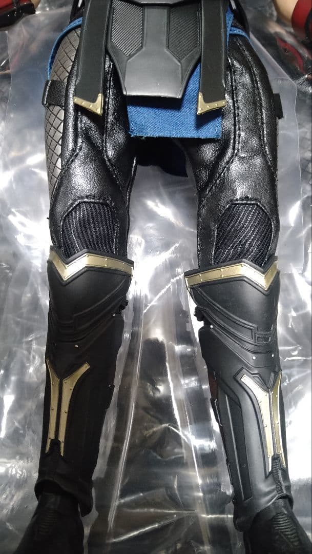 【欠品あり】hottoys マイティソー ダークワールド ライトアーマーver.