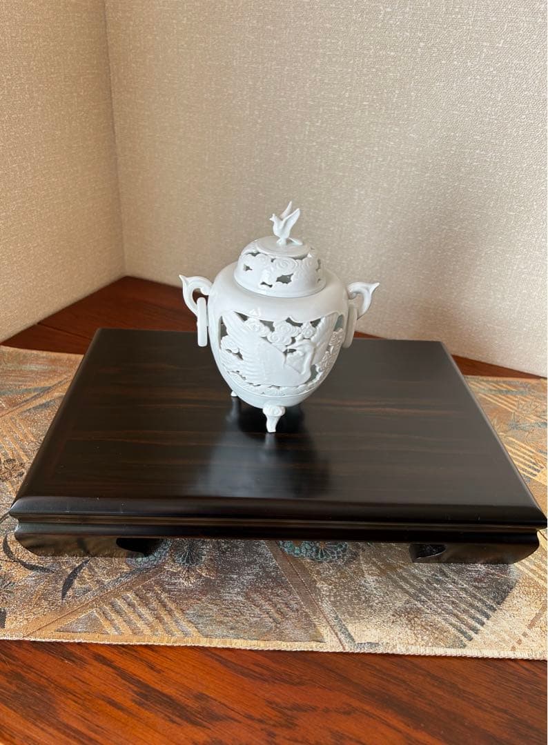 白磁透かし香炉　一壺　三脚　茶道具　箱無し