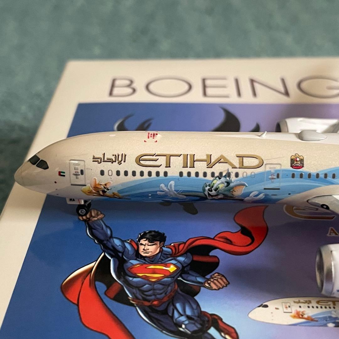 ETIHAD AIRWAYS エティハド 787-10 ワーナー・ブラザース