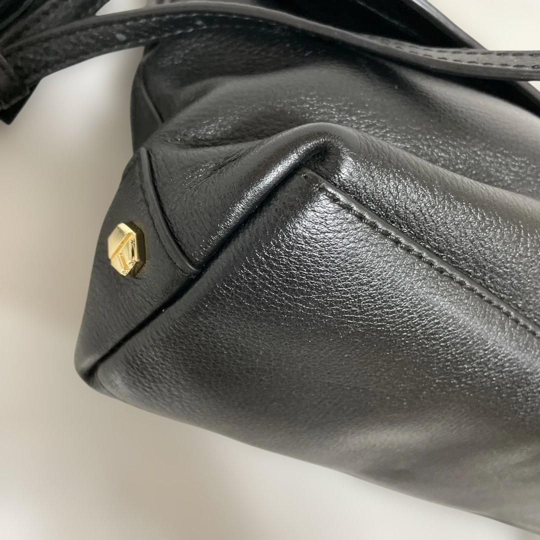 トリーバーチ テアメッセンジャーバッグ ショルダー レザー ブラック 中古