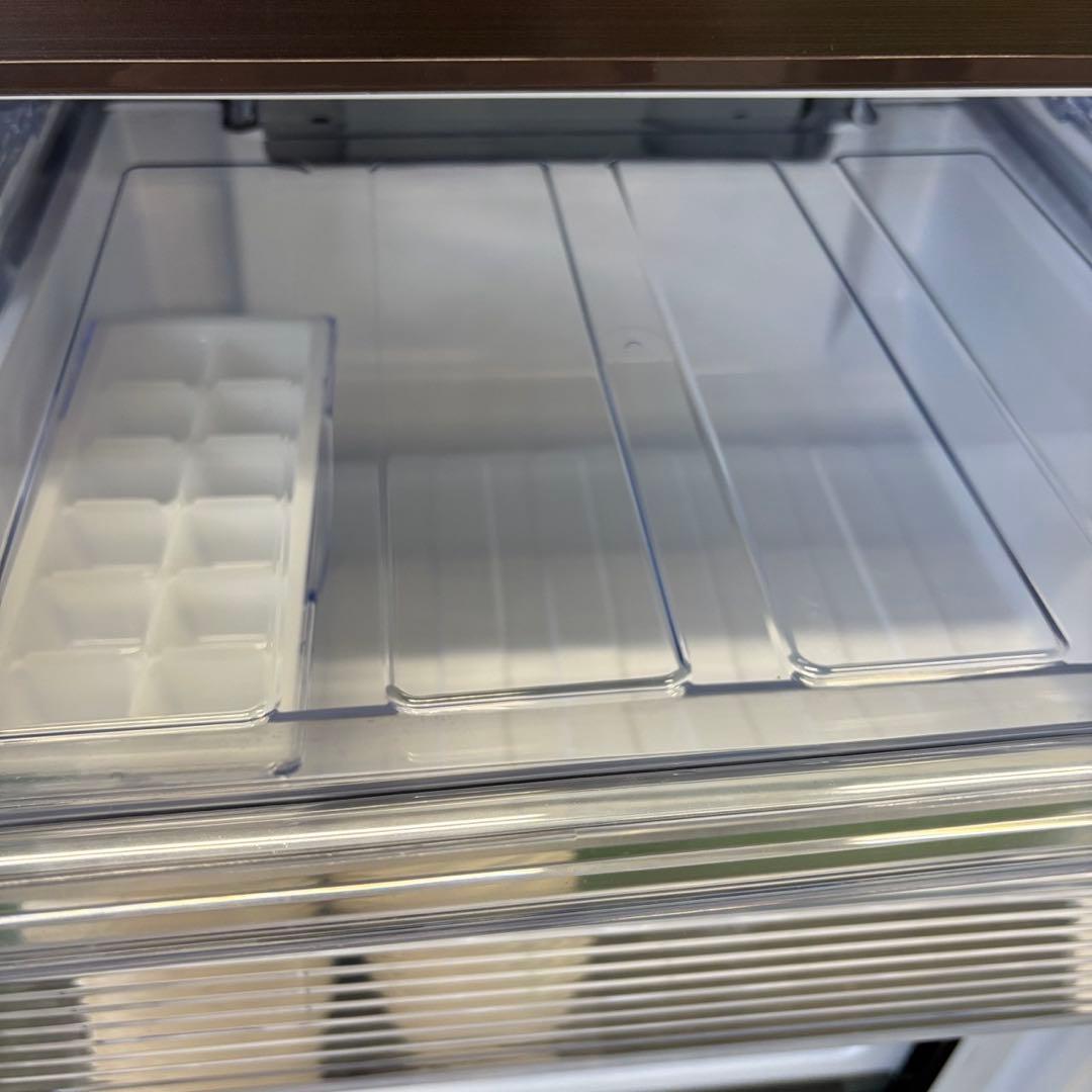 mari  806　シャープ　冷蔵庫　23年製　200-300ℓ　右開き