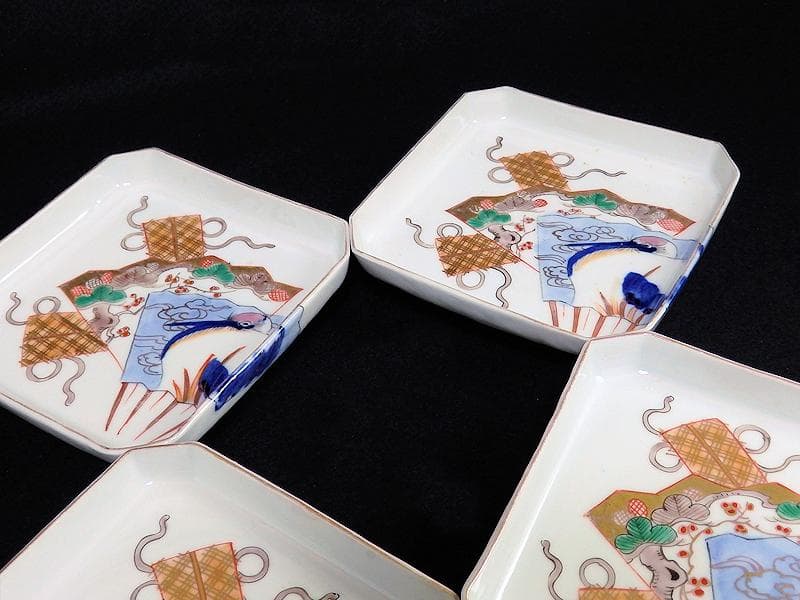 古伊万里　染錦　松に丹頂鶴の図　角皿　４枚　D827AS-BJn