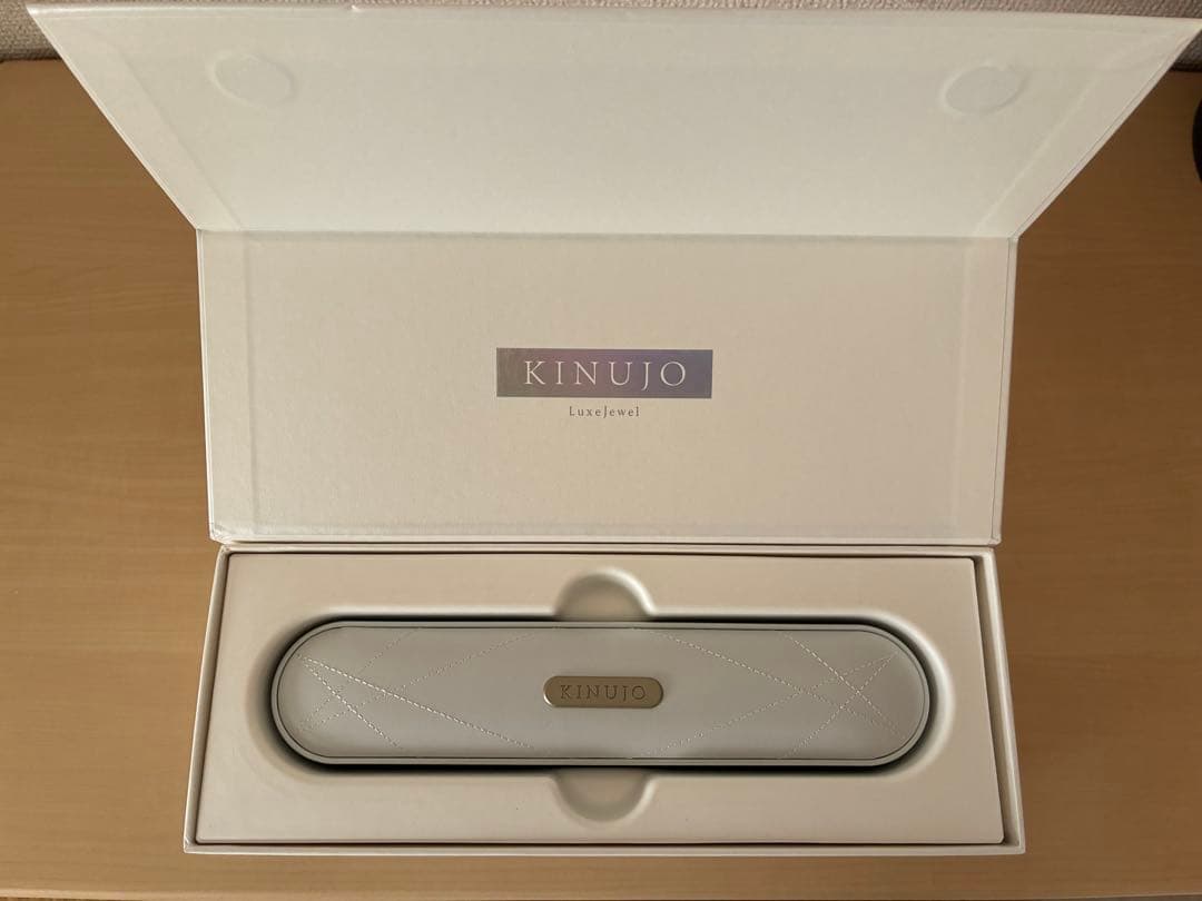 KINUJO LUXEJEWEL コードレスストレートアイロン