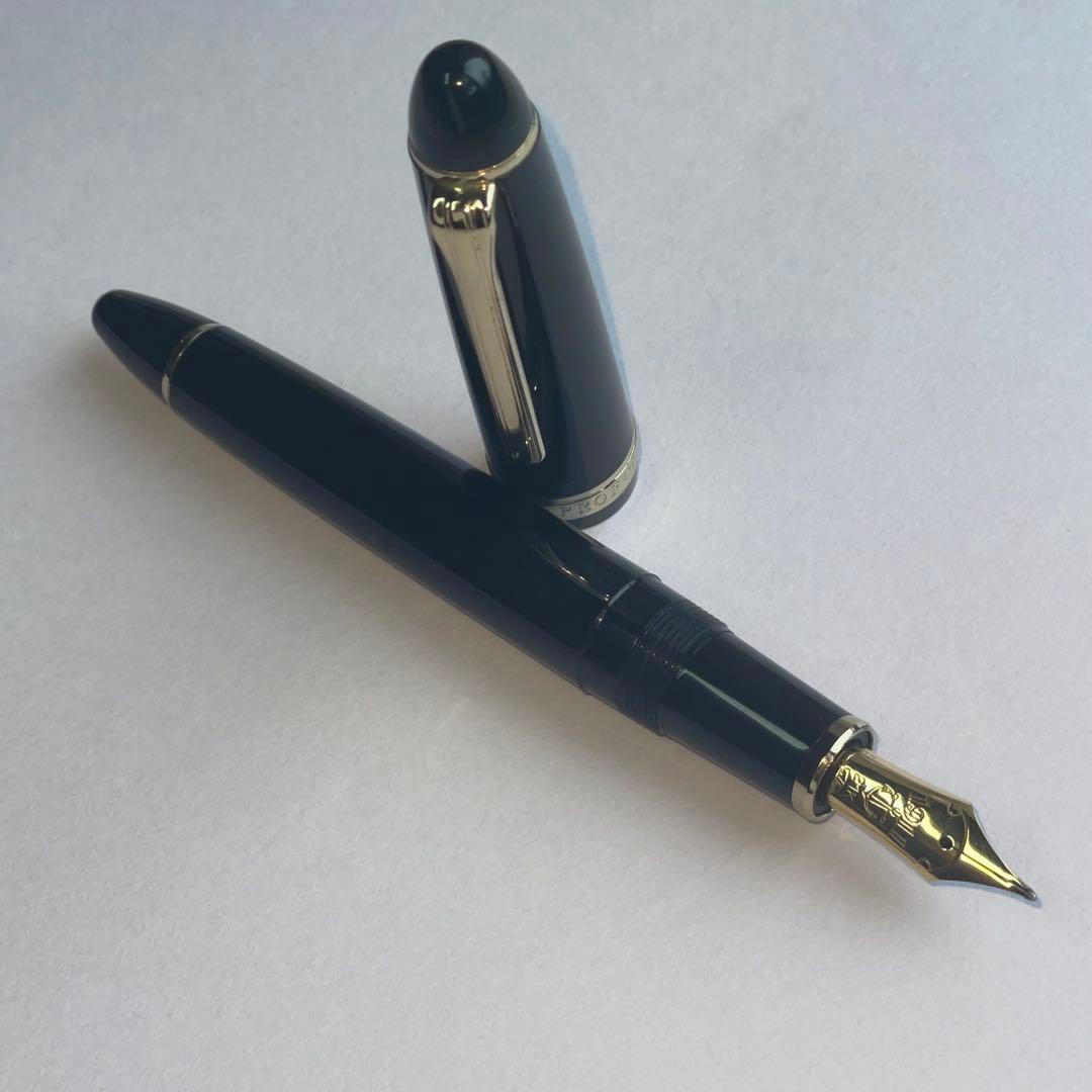 セーラー万年筆 プロフィット21金 旧刻印　N MF 〔中細字〕