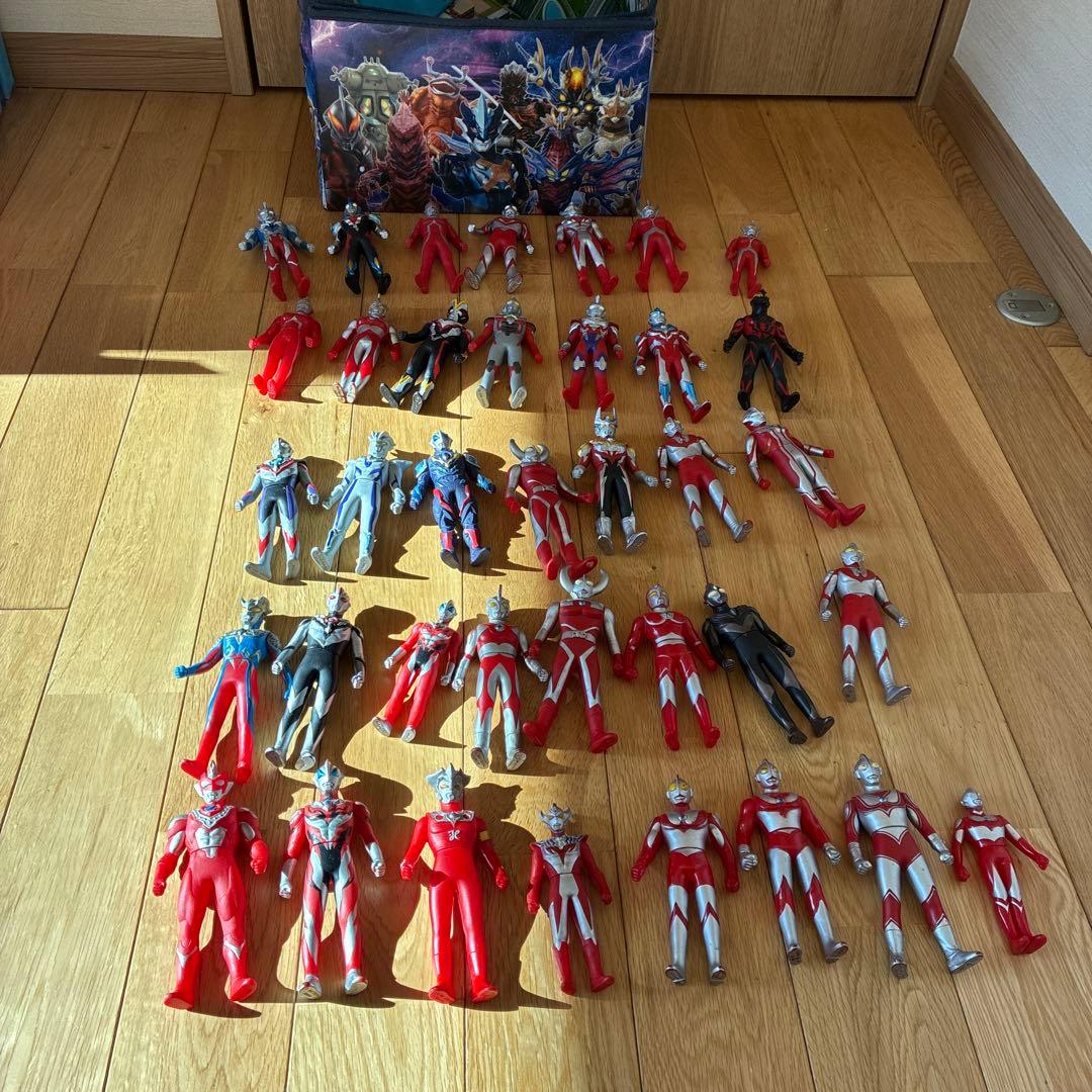 ウルトラマンシリーズ 怪獣フィギュアセット 約70体