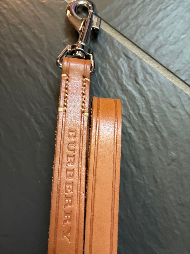 えのん BURBERRY バーバリー　レザーリード 首輪　ブラウン