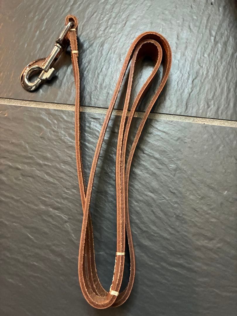 えのん BURBERRY バーバリー　レザーリード 首輪　ブラウン