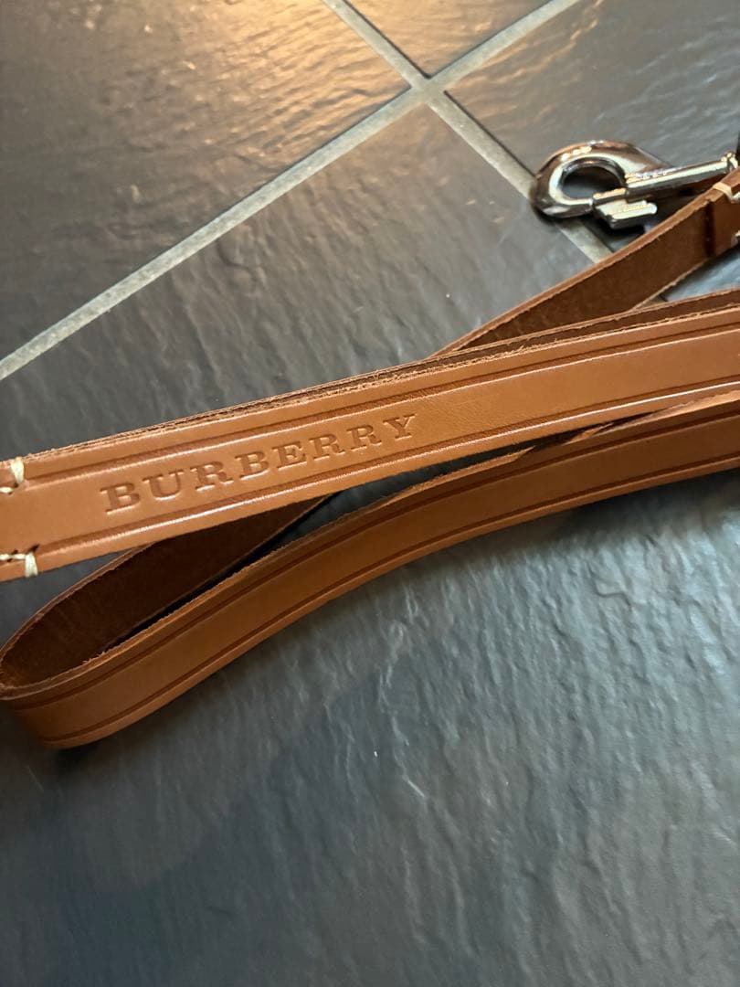 えのん BURBERRY バーバリー　レザーリード 首輪　ブラウン