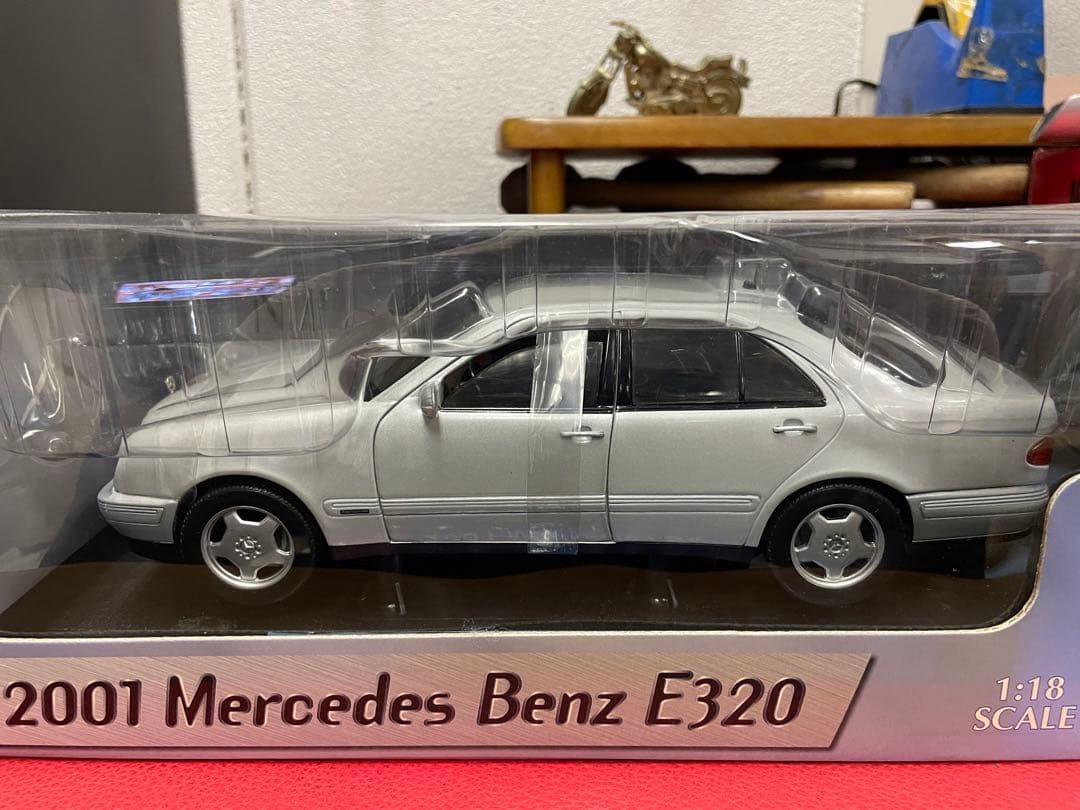 2001 メルセデスベンツ　E320