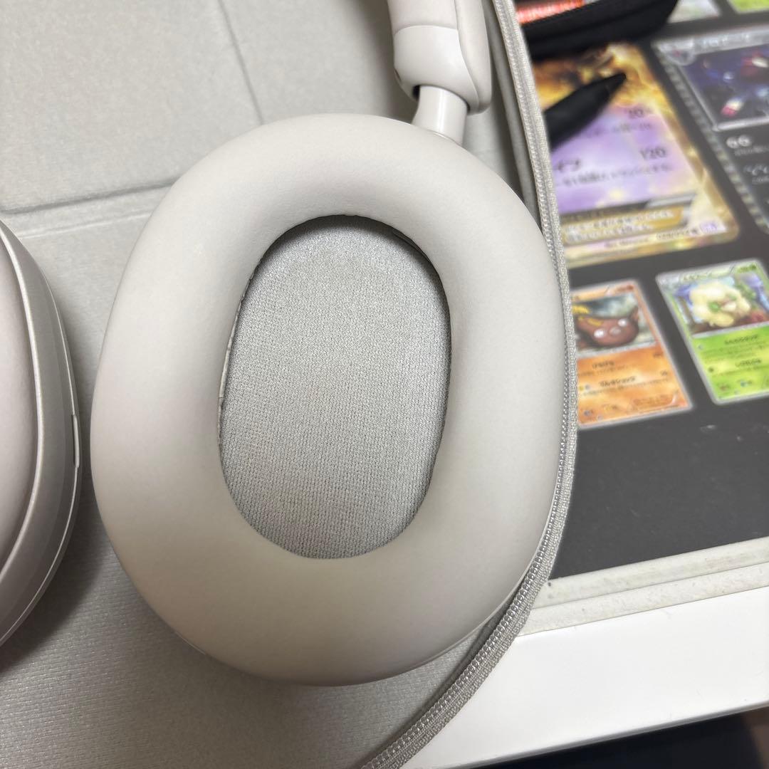 SONY WH-1000XM5 シルバー（Amazon整備済み品）