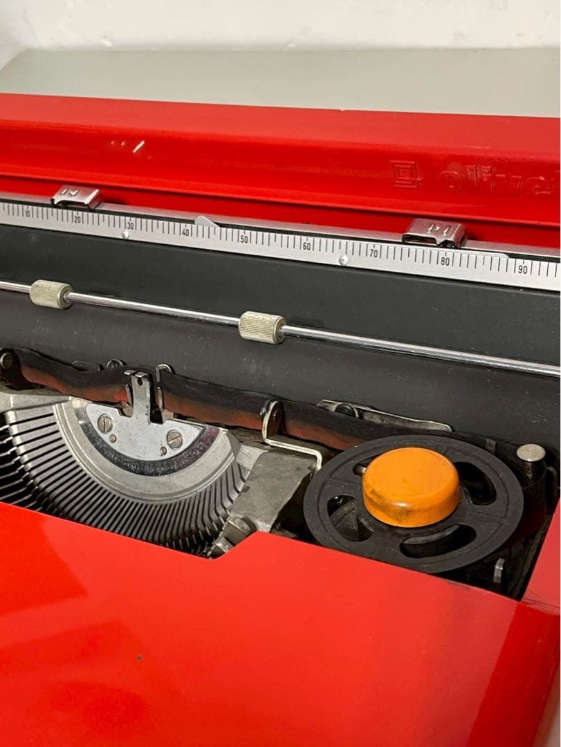 【希少名作】Olivetti Valentine オリベッティ バレンタイン 赤