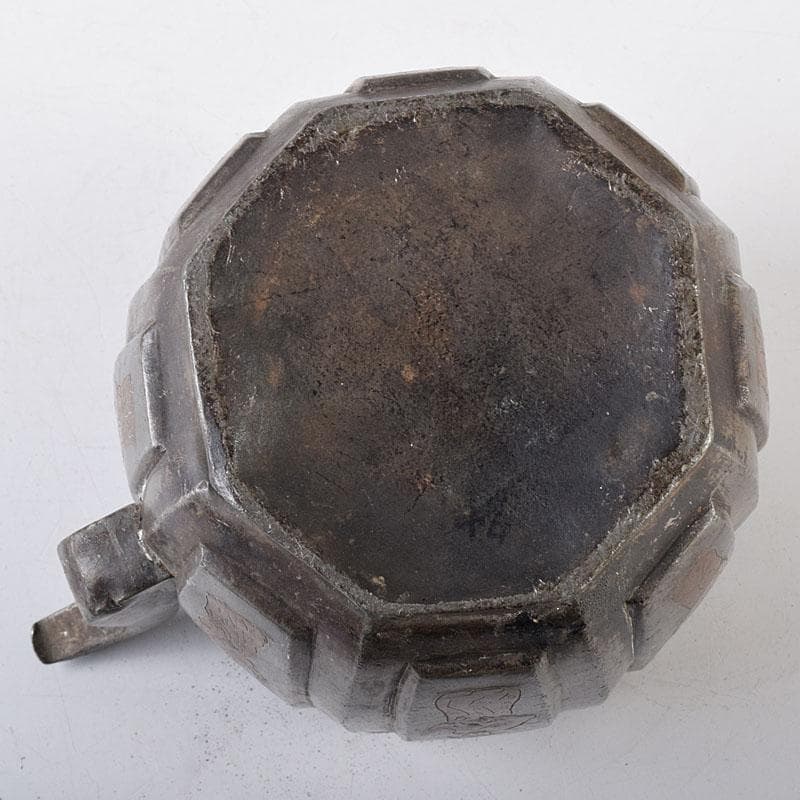 BLACK　中国　古錫　人物文　八角湯沸かし　急須　V　8087