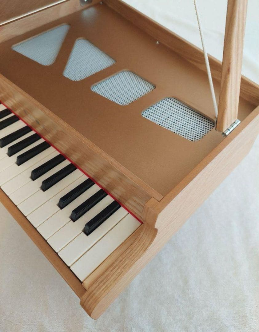 KAWAI　グランドピアノ　1144