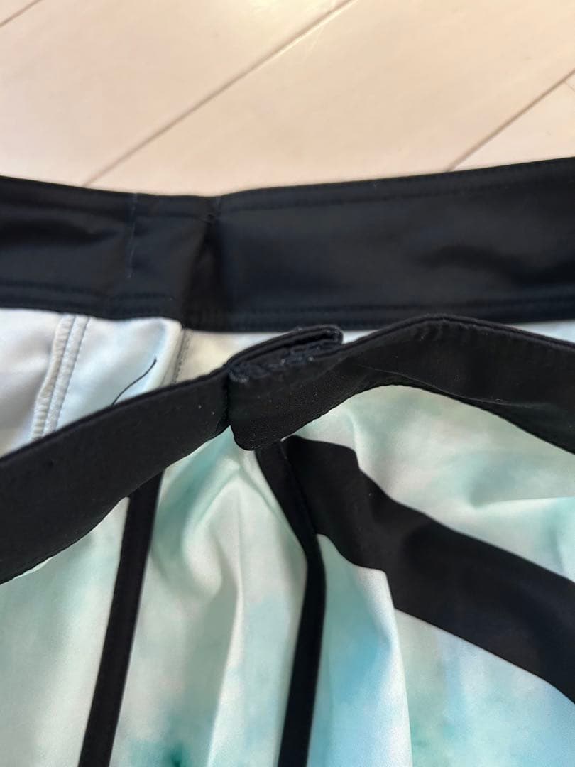 M.A.D SPORTS サーフパンツ32インチ　フィジーク