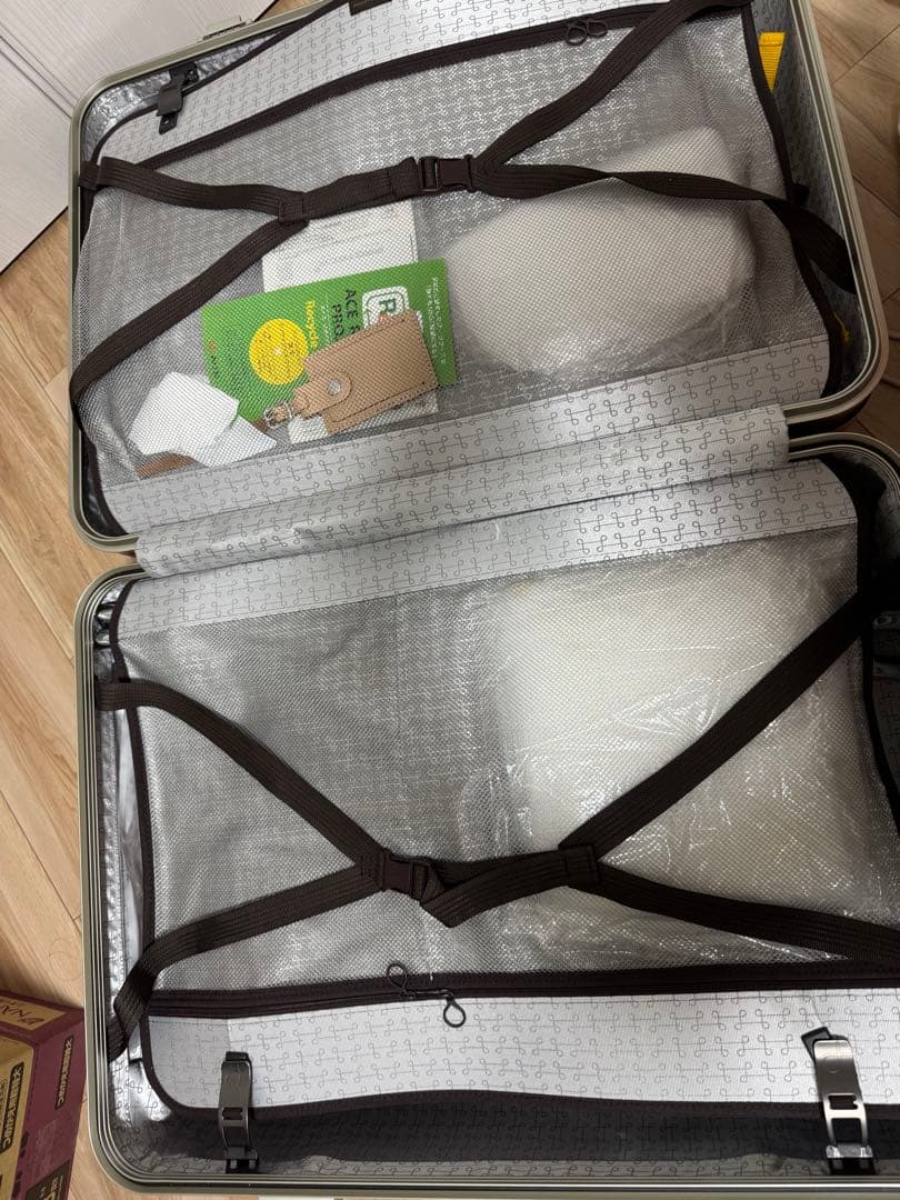 プロテカ ジーニオ