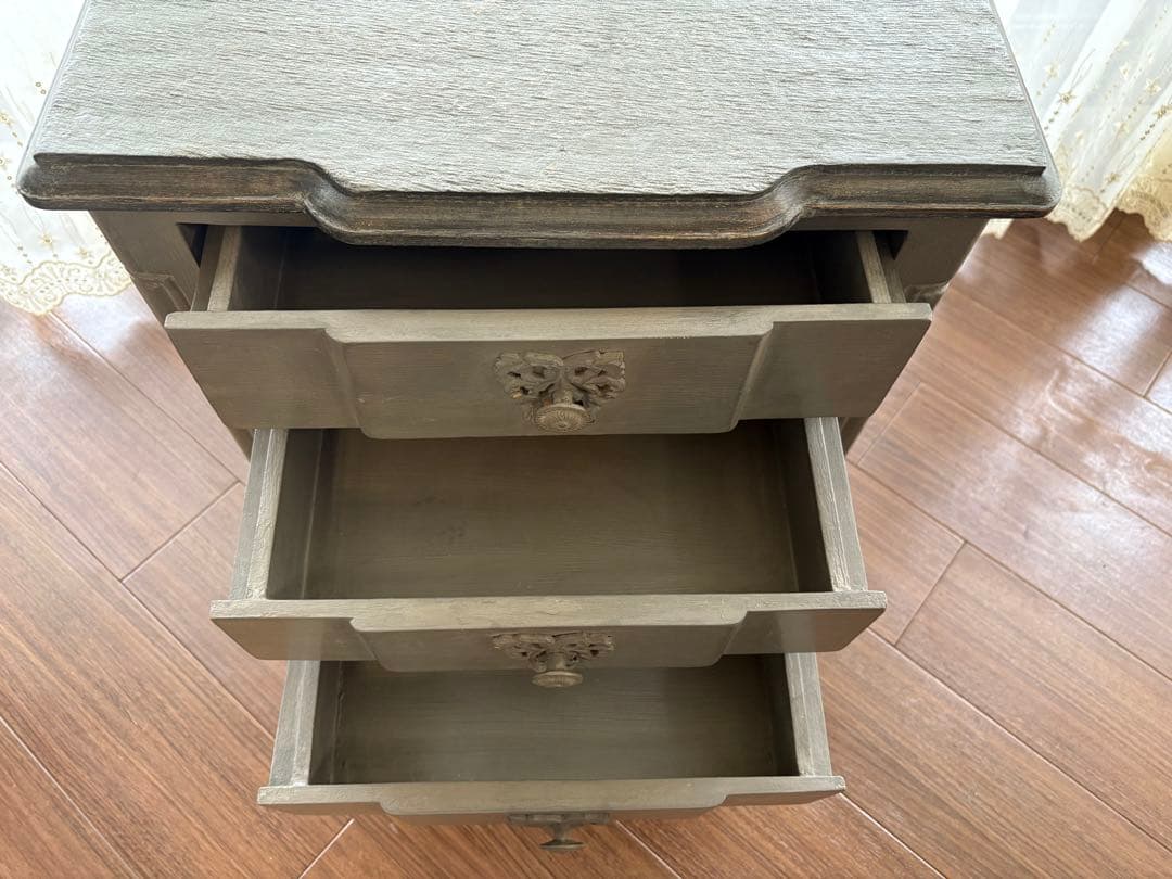 稀少！ブランディボワール サイドテーブル BLANC D'IVOIRE