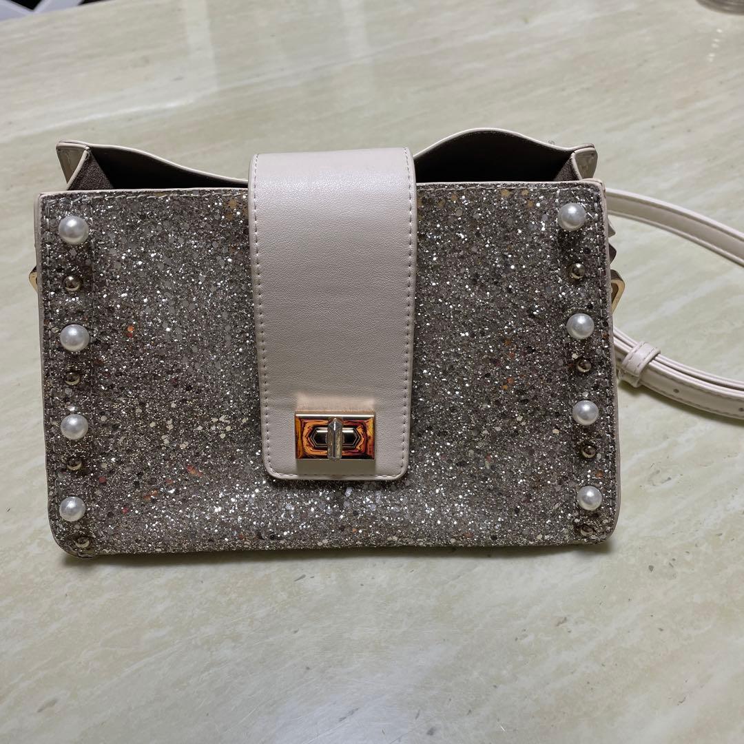 ダイアナ　ショルダーバッグ　daiana パーティーバッグ　グリッター　ハンド