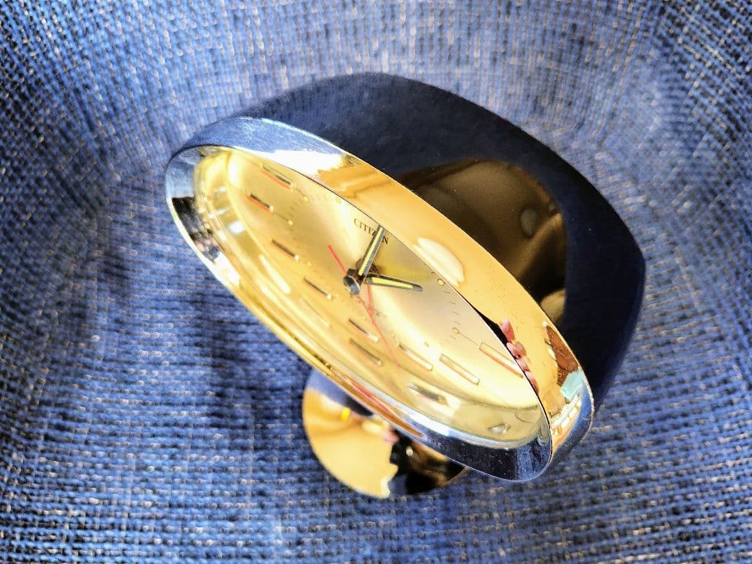 CITIZEN　スペースエイジデザイン置き時計