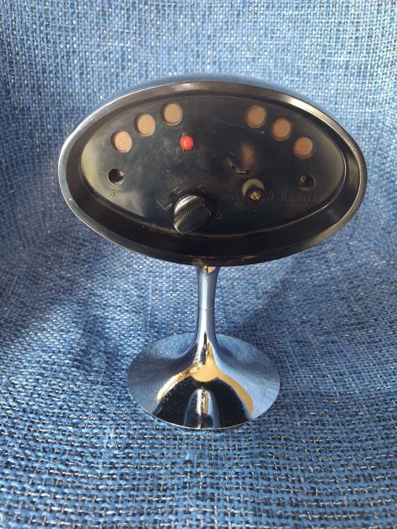 CITIZEN　スペースエイジデザイン置き時計