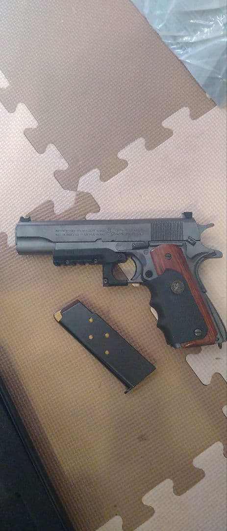 東京マルイ　コルトガバメント M1911 エアコキ18歳以上　カスタム品
