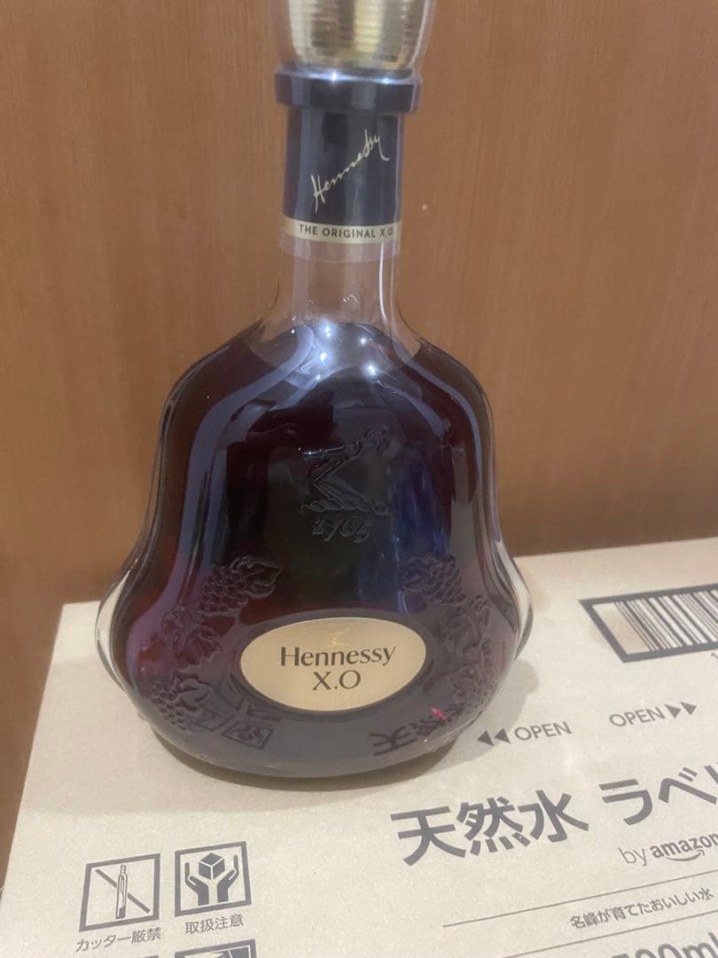 ヘネシー Hennessy XO 金キャップ 送料無料　　　　新品未開封
