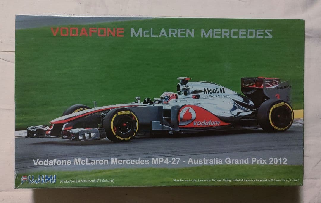 フジミ 1/20 McLaren Mercedes MP4-27