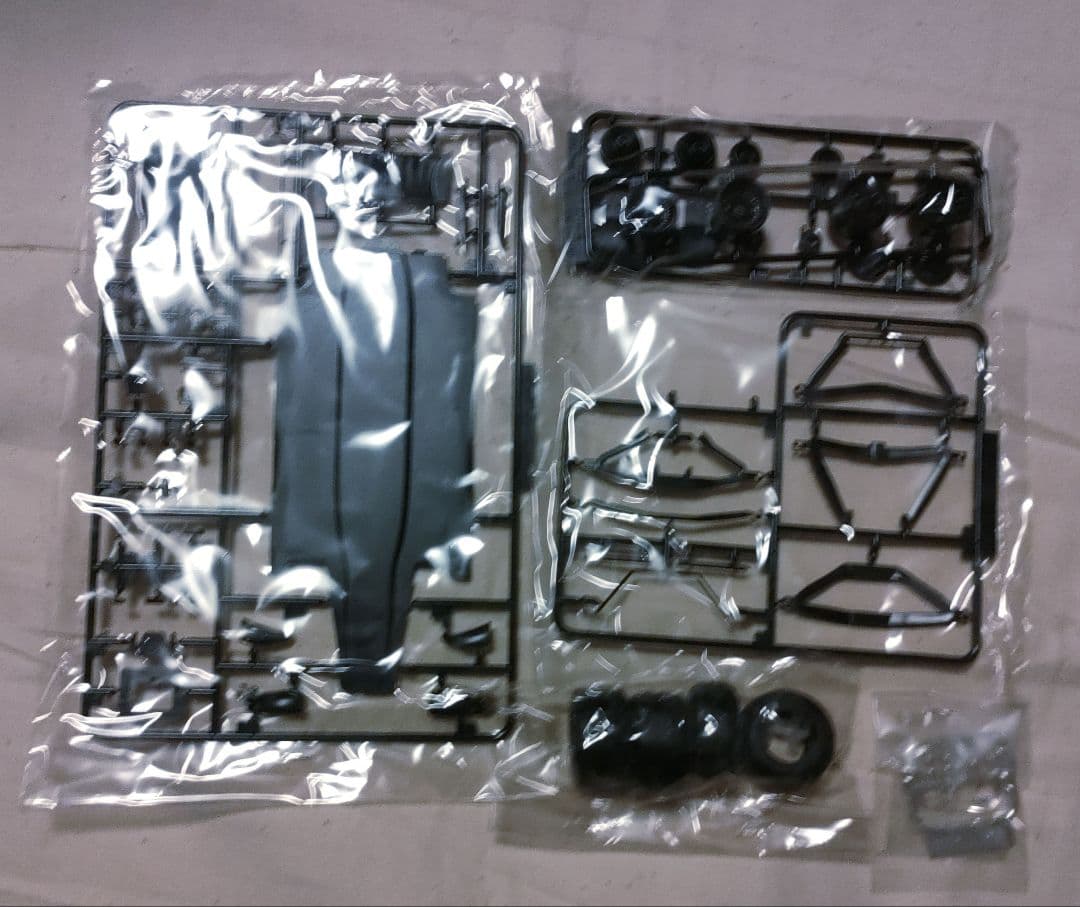 フジミ 1/20 McLaren Mercedes MP4-27