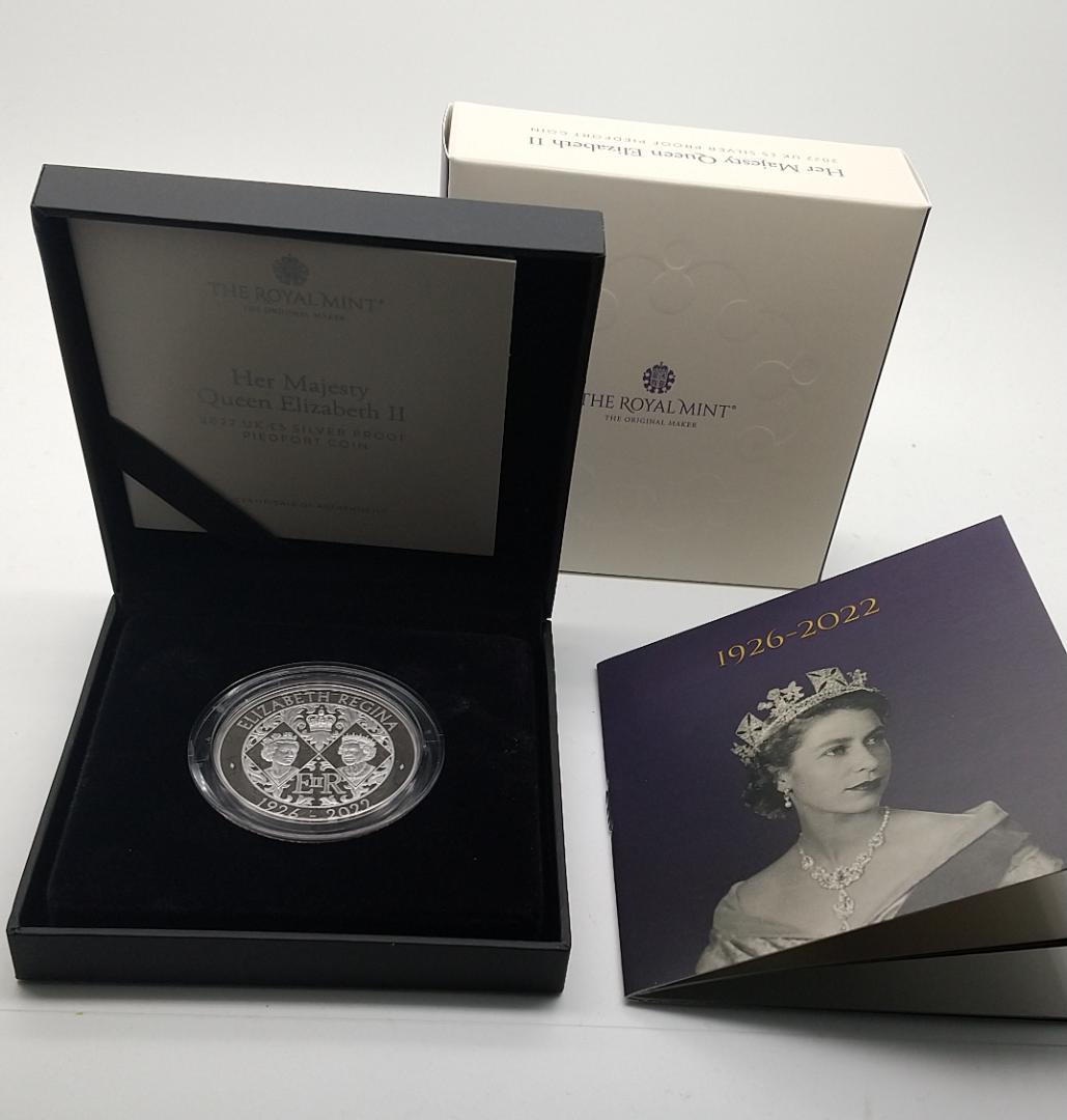 2022　チャールズ3世　エリザベス2世追悼記念　5ポンド　プルーフ　銀貨