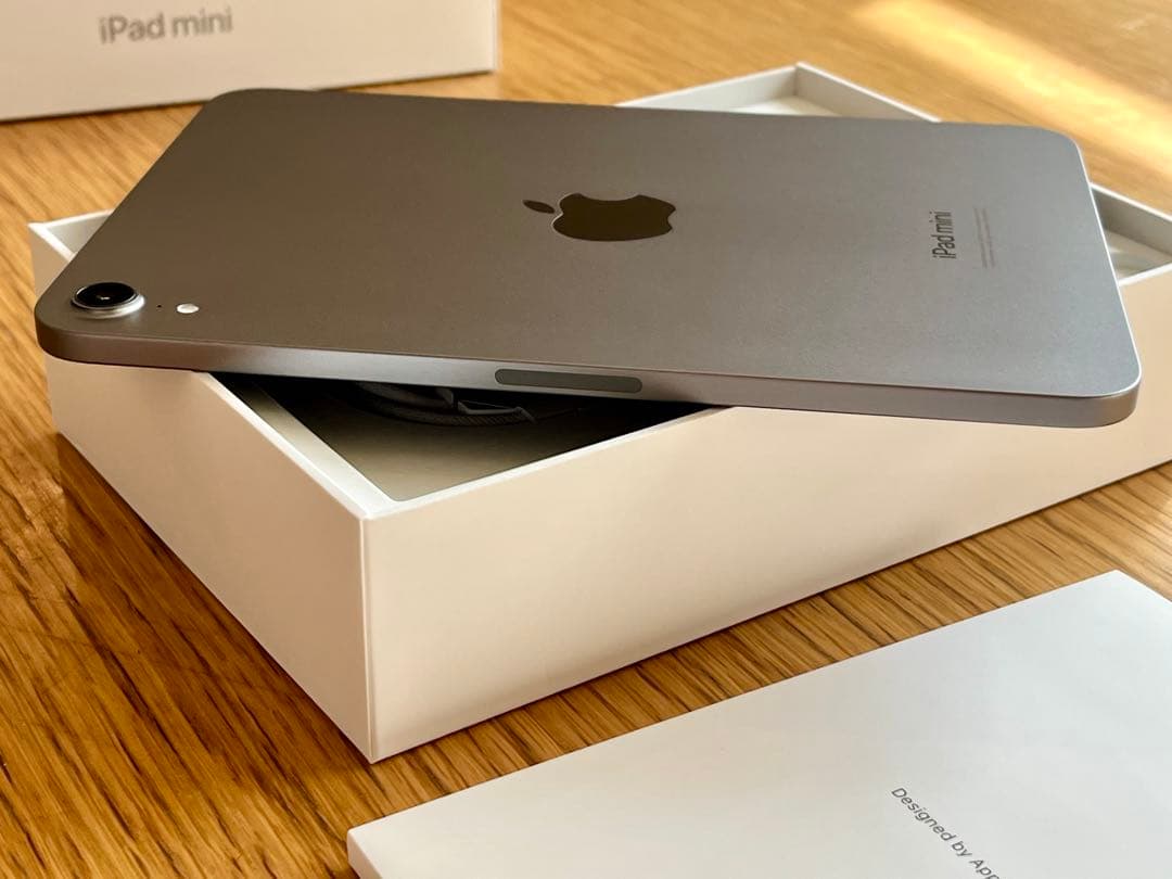 新品同様 iPad mini A17pro 128gb 第７世代